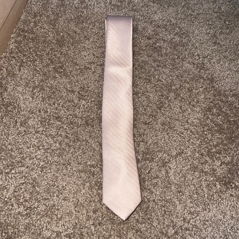 Show me your mumu soft beige tie